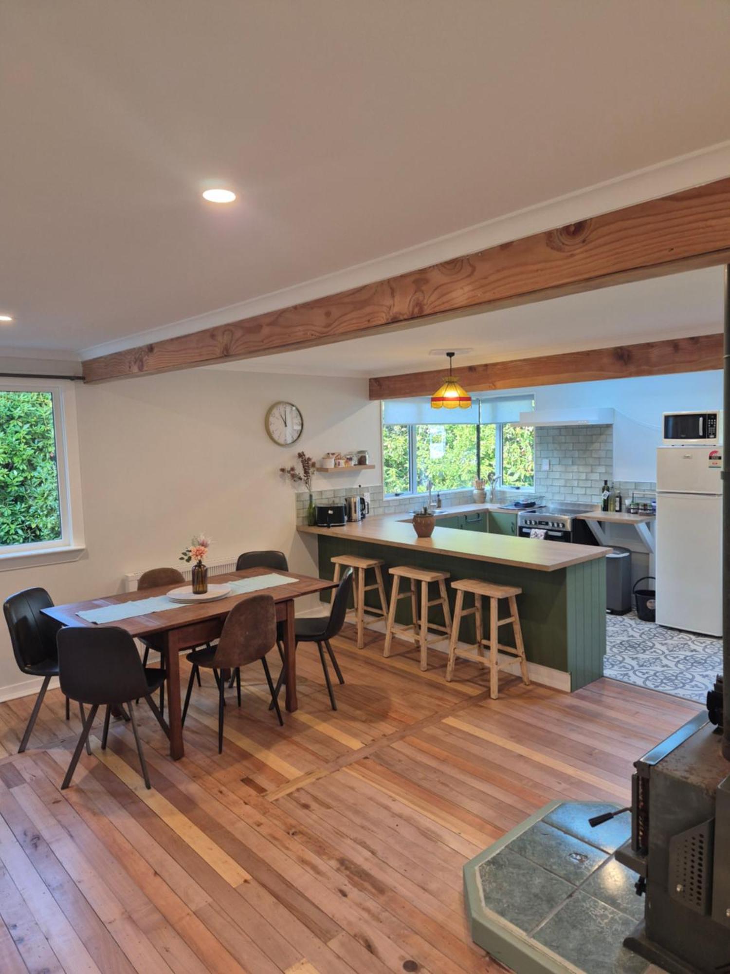 Cosy Getaway In Manapouri Villa Екстериор снимка